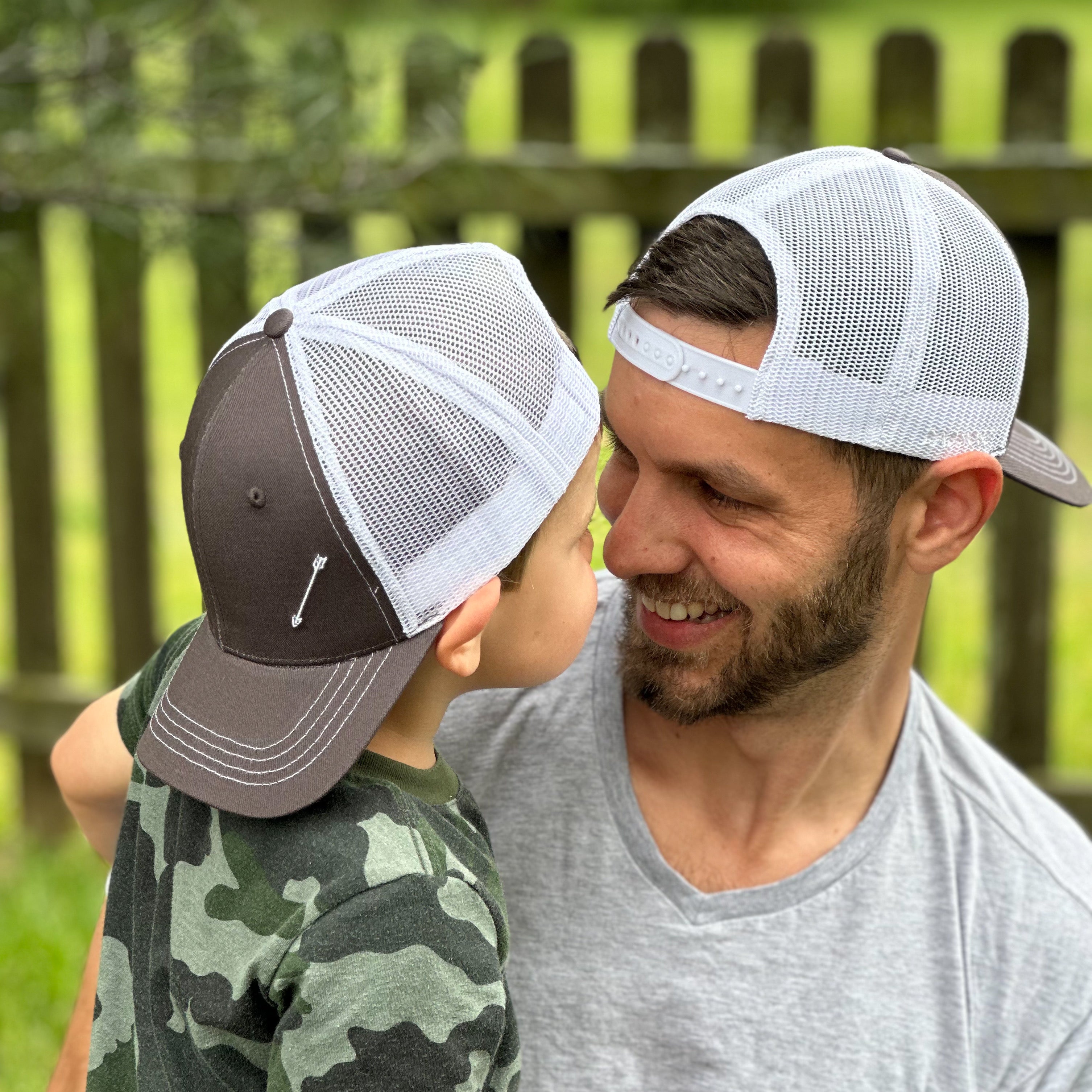 ARROW/QUIVER TRUCKER HATS – DADNOSE